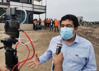 Trujillo: César Juárez reitera urgente presencia de Ministro de Transportes para solucionar erosión costera