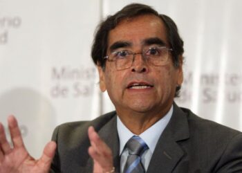 COVID-19: exministro Ugarte asegura que es falso que Perú haya dejado de comprar vacunas de Pfizer