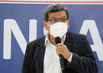 COVID-19: ministro de Salud informa que se adquirirán 26 plantas de oxígeno adicionales para enfrentar posible tercera ola