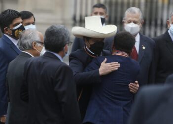 Pedro Castillo despidió a Guido Bellido y su Gabinete antes del pedido de voto de confianza
