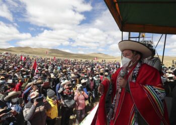 Comunidades retoman protesta contra mina Las Bambas tras tregua pedida por Bellido