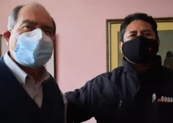 Vladimir Cerrón se reunió con exembajador aprista Carlos Roca Cáceres