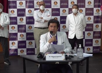 COVID-19: Colegio Médico pide cercos epidemiológicos en doce regiones para frenar rebrote