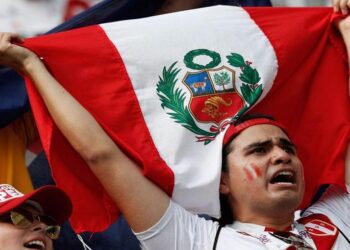Gobierno apunto de dar luz verde para que público retorne al estadio por eliminatorias