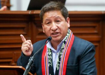 Premier Bellido niega haber agredido con expresión sexista a congresista Chirinos