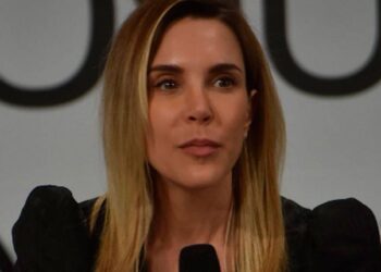 Juliana Oxenford le responde a Sigrid Bazán: “Fui testigo como se creía la ama y señora de la prensa”