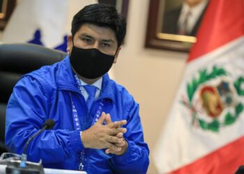 Presidente de EsSalud advierte presuntas irregularidades en compras de la gestión anterior durante la pandemia