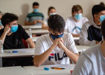 Educación universitaria pasará a esquema de semipresencialidad en el 2022-I, según el Minedu