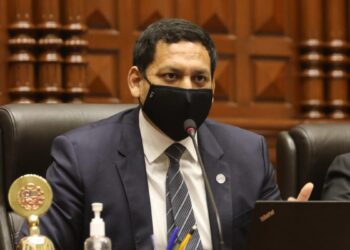 Luis Valdez asegura que APP se opondrá al proyecto que suspende elecciones primarias ante el pleno