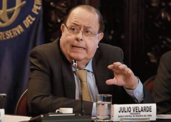 Velarde sobre el precio del dólar: “Nosotros no tenemos la culpa de las expectativas negativas”
