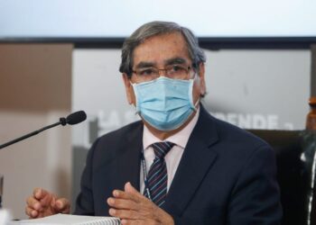 Óscar Ugarte: “lo primero que tiene que negociar Perú con Rusia es cuándo llegan las dosis pagadas en julio”