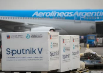 Castillo anuncia instalación de una planta de producción de la vacuna Sputnik V en el país