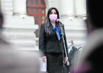 Patricia Chirinos rechaza carta notarial de Bellido: “Esto es una amenaza, una agresión más”