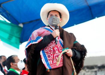 Pedro Castillo: “Nos vamos a comprar el pleito de recuperar el gas de Camisea para todos los peruanos”