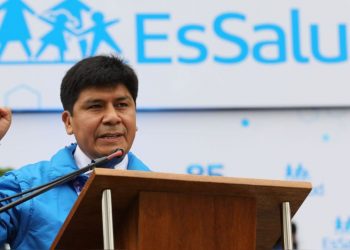 Presidente de EsSalud descarta que vaya a renunciar: “No hay ninguna motivación o argumento”
