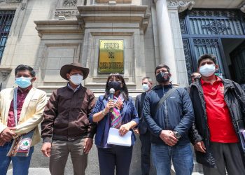 Cocaleros de Puno levantan su paro, anunció Mirtha Vásquez tras reunión con dirigentes