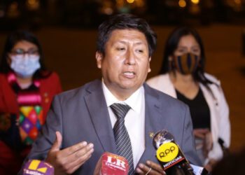 Bancada de Perú Libre no respalda el gabinete de Mirtha Vásquez: “Es una traición”