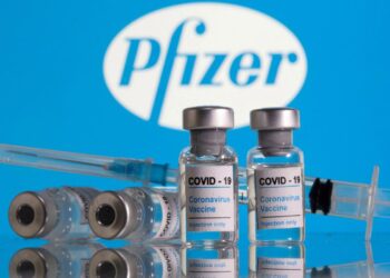 La vacuna de Pfizer es muy eficaz contra hospitalizaciones durante seis meses, según estudio