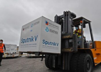 COVID-19: ministro de Salud anuncia que se cayó la llegada de vacunas rusas Sputnik V al Perú
