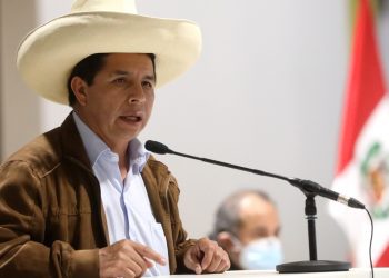 Pedro Castillo: “Luchemos por tener una soberanía, como recuperar el gas y el agua”