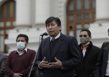 Waldemar Cerrón sobre reunión de Perú Libre con Vásquez: “17 corderos a la casa de la loba fueron”