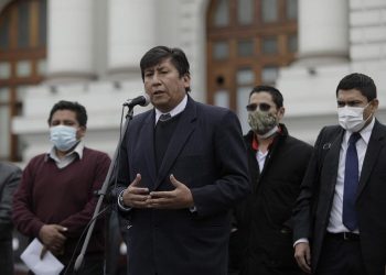 Waldemar Cerrón: “Deberíamos tener unos 8 o 9 ministerios que sí representen a Perú Libre”