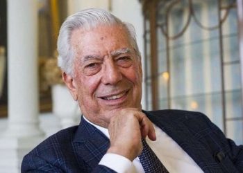 Mario Vargas Llosa fue elegido miembro de la Academia Francesa de la Lengua