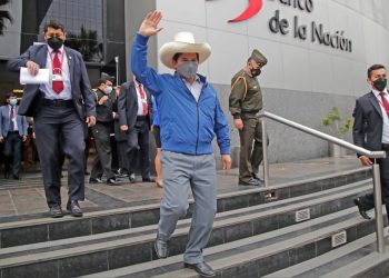 Presidencia citó a la prensa a una actividad de Pedro Castillo solo para verlo irse en su vehículo oficial