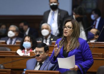 Magaly Ruiz a Mirtha Vásquez: «Los ronderos de La Libertad exigen su presencia para que usted atienda sus pedidos”
