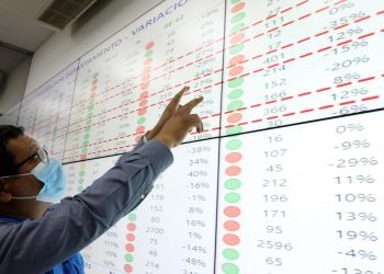 COVID-19: EsSalud advierte incremento de contagios en adultos de 60 a 69 años
