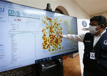COVID-19: el 82% de los casos en Perú se detectan en personas no vacunadas
