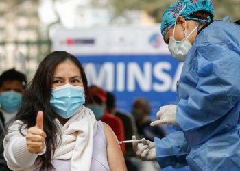 COVID-19: Minsa anuncia que mayores de 18 años podrán recibir la tercera dosis de la vacuna