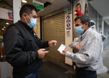 Minsa otorga plazo a trabajadores del sector privado para seguir trabajando pese a no estar vacunados contra el COVID-19