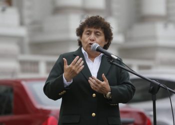 Susel Paredes: “Si nadie presenta una moción de censura contra ministro Juan Silva, yo lo haré ”