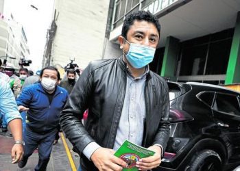 Bermejo tras renuncia a Perú Libre: “Hay muchas cosas que callo porque no quiero perturbar más el escenario político”