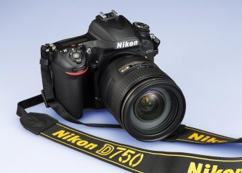 Nikon dice adiós definitivamente a las SLR: su futuro está en las cámaras «mirrorless»