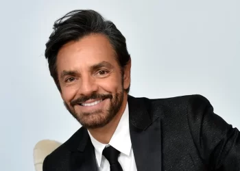 Comediante Eugenio Derbez sufre grave accidente y será operado de emergencia