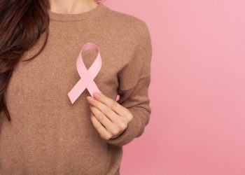 Oncosalud unió a más de 100 empresas para difundir un mensaje de prevención del cáncer de mama