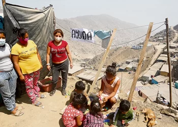 Uno de cada dos peruanos no sabe si comerá mañana