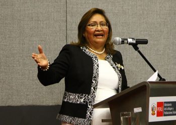Ana María Choquehuanca: las empresas no se desarrollan por culpa del entorno político