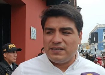 Mario Reyna: Un cambio de constitución sería dramático para el Perú