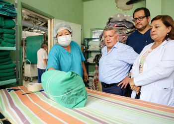 César Acuña: “Invertiremos en lo urgente y lo más que se pueda en salud”