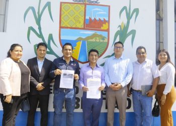 Laredo: alcalde y regidores solicitan priorización de proyecto de pistas y veredas