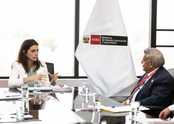 César Acuña: “Pistas y veredas para Alto Trujillo y viviendas para Chao y Virú”