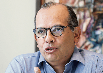 Luis Miguel Castilla: “La solución no pasa por un cambio de Constitución”