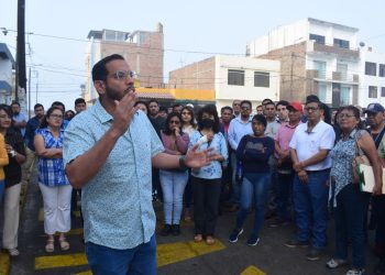 Alcalde León Clement: avanza proyecto para dotar de playa a Víctor Larco