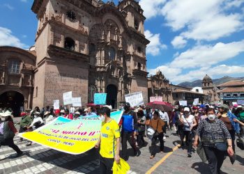 Turismo, economía y otros sectores son afectados seriamente por la crisis en Perú