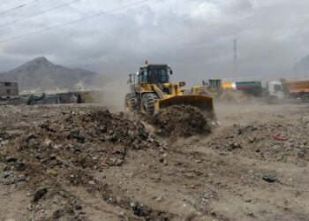 Gestionan maquinaria y donaciones para damnificados de huaicos en El Milagro