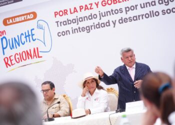 Acuña saluda anuncio de presidenta Boluarte de destrabar Chavimochic