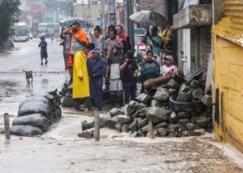 Regiones y municipios tienen presupuesto de S/. 12 mil millones para atender emergencias